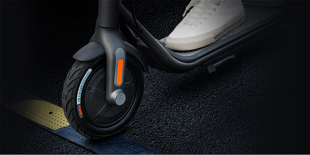Электросамокат Xiaomi Ninebot by Segway F25