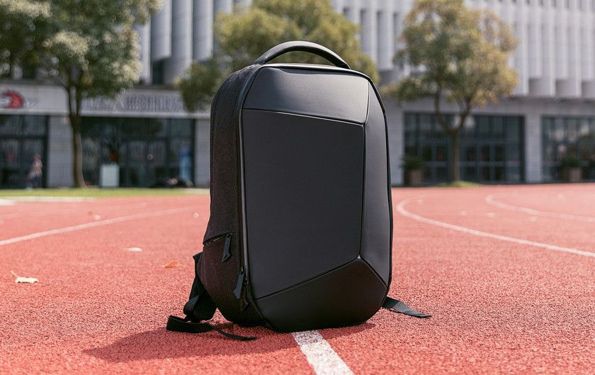 Каждому геймеру – по рюкзаку. Xiaomi представила Mi Geek Shoulder Bag