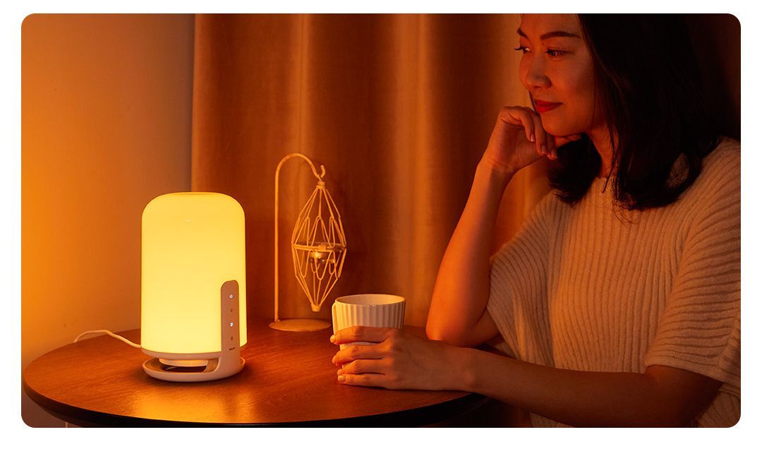 Ночная лампа абсолютно без синего спектра излучения Midian Zero-blu-ray Bedside Sleep Aid Lamp за 46 долларов (за 28 для подписчиков)