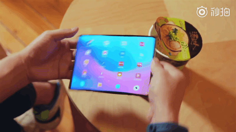 Гибкий смартфон Xiaomi